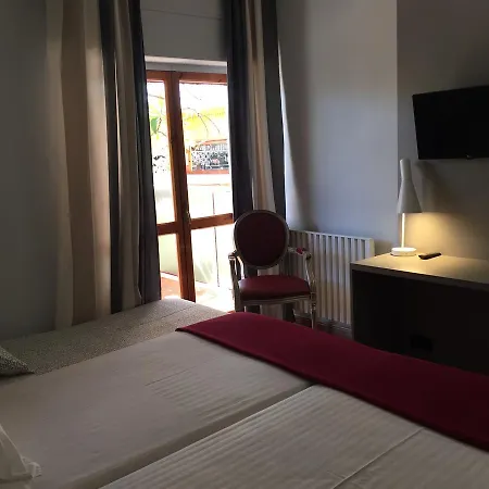 Valjunco Hotel 2*