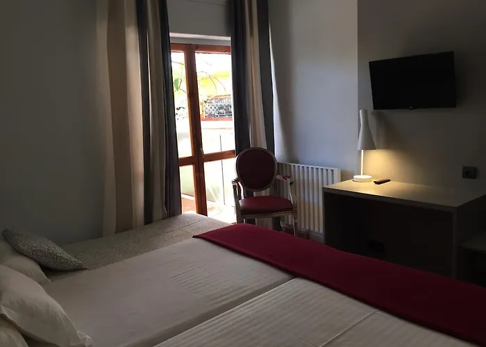 Valjunco Hotel 2*